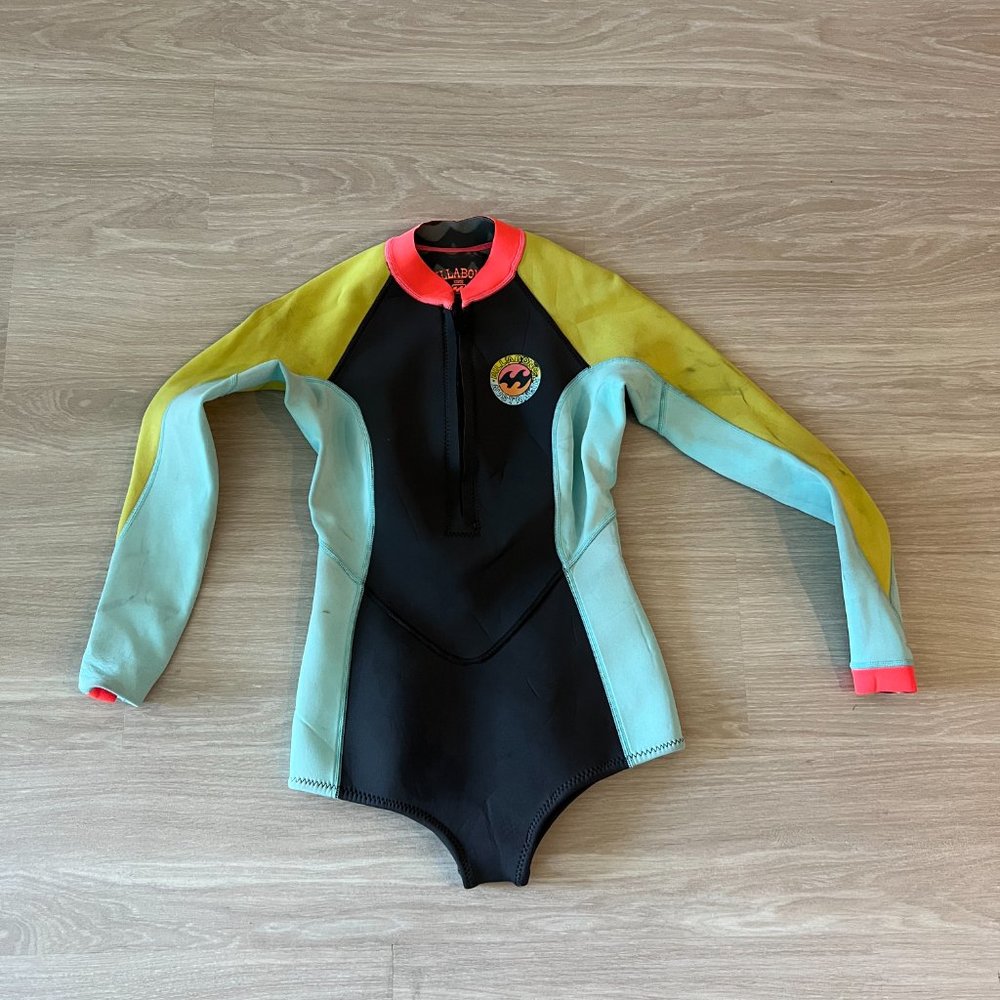 Billabong Wetsuit, Size US 6